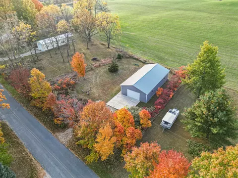 391 Dickerson Vw SW, Stanton, MI 48888 photo 43
