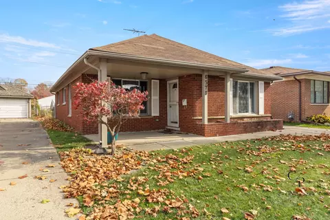 6578 Fenton St, Dearborn Heights, MI 48127