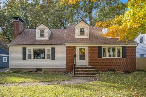 405 Marcelletti Ave, Paw Paw, MI 49079
