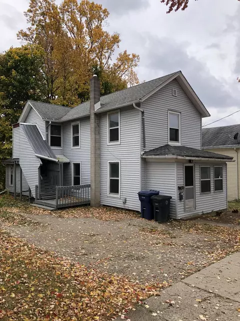 525 E Trail St, Jackson, MI 49201 photo 2