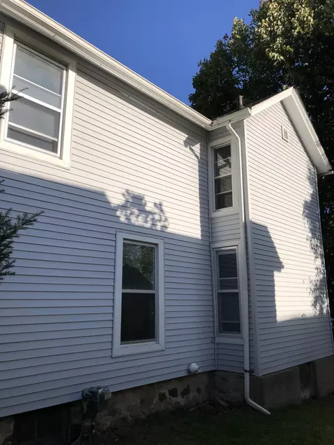 525 E Trail St, Jackson, MI 49201 photo 4