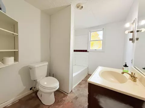 101 E Wayne St, Dowagiac, MI 49047 photo 10