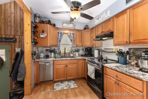 3135 S Crystal Rd, Crystal, MI 48818 photo 7