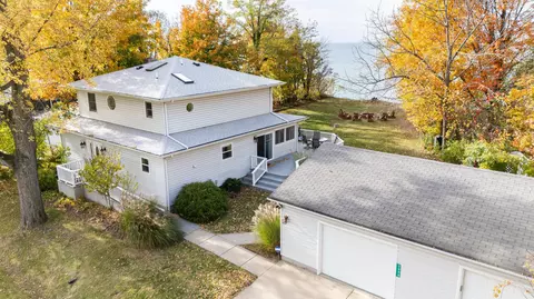 2888 Mizpah Park Rd, Benton Harbor, MI 49022