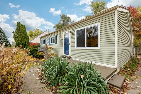 1144 E Clark Rd, Ypsilanti, MI 48198