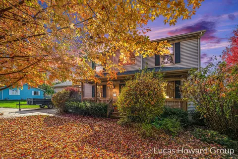 914 Canterbury Dr, Sturgis, MI 49091