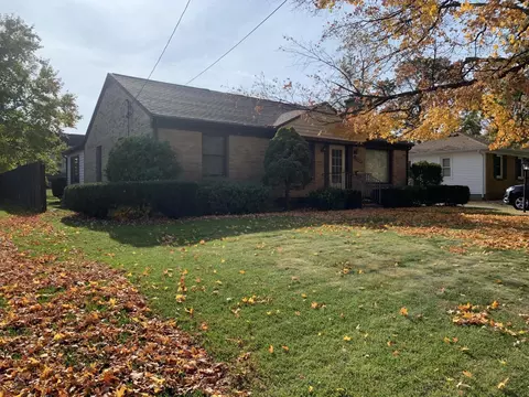 1130 3 Mile Rd NE, Grand Rapids, MI 49505