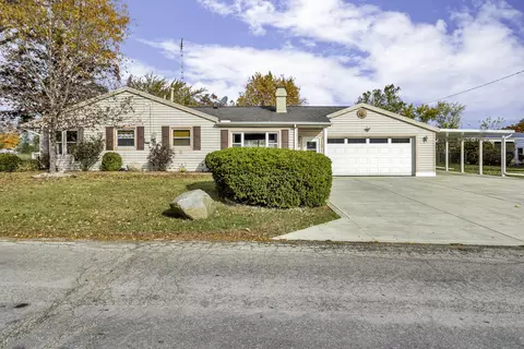 3203 Hoyer Rd, Jackson, MI 49201