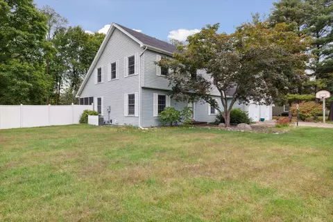 607 Tulip Ln, Three Rivers, MI 49093 photo 2