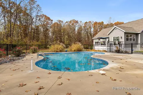 283 River Pine Dr, Lowell, MI 49331 photo 37