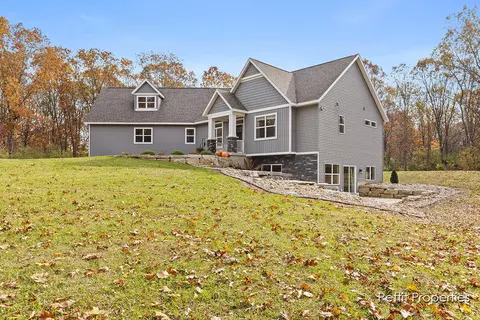 283 River Pine Dr, Lowell, MI 49331 photo 3