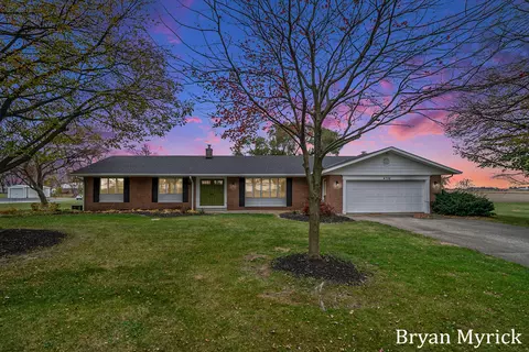 4738 142nd Ave, Holland, MI 49423