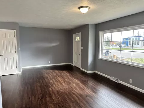 1312 W Parnall Rd, Jackson, MI 49201 photo 2