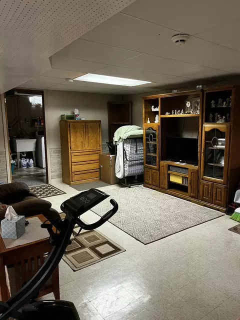 25760 Thomas Dr, Warren, MI 48091 photo 36