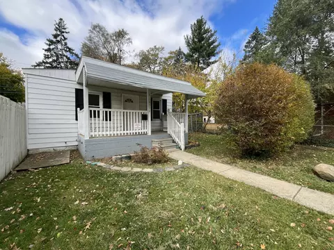 4328 Edmund St, Wayne, MI 48184 photo 3