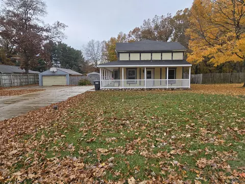 60864 County Road 657, Lawton, MI 49065