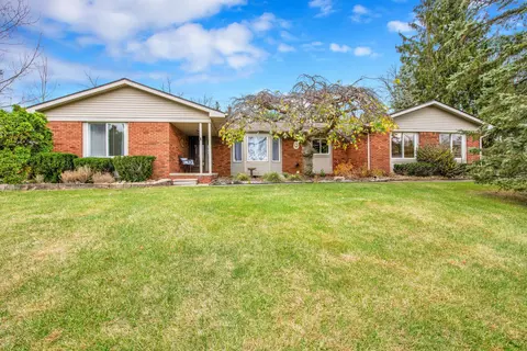1355 Orban, Milford, MI 48380