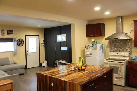 365 Kenneth St, Plainwell, MI 49080 photo 8