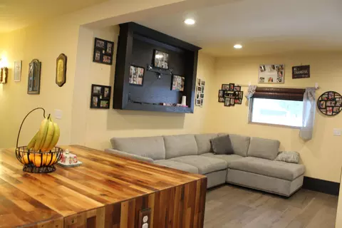 365 Kenneth St, Plainwell, MI 49080 photo 9