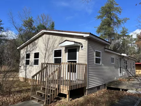 1040 E 92nd St, Bitely, MI 49309