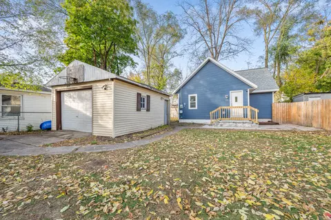 133 SE Wilbur St SE, Wyoming, MI 49548