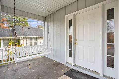 997 Hackett St, Ionia, MI 48846 photo 3