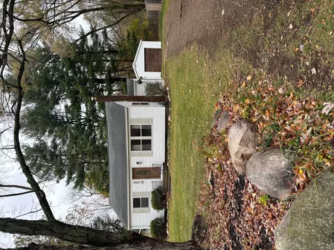 464 Newtown Ave, Battle Creek, MI 49015