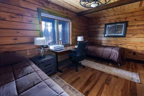 Bedroom - 5616 Muma Rd, Gladwin, MI 48624 photo 5 of 5