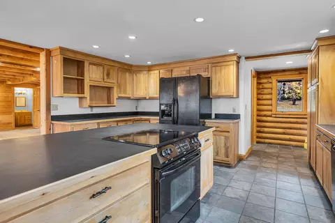 Kitchen - 10560 Plaza Ct, Jerome, MI 49249 photo 5 of 6