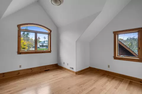 Bedroom - 10560 Plaza Ct, Jerome, MI 49249 photo 5 of 6