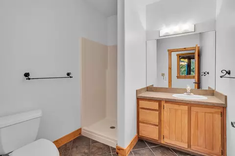 Bath - 10560 Plaza Ct, Jerome, MI 49249 photo 1 of 6