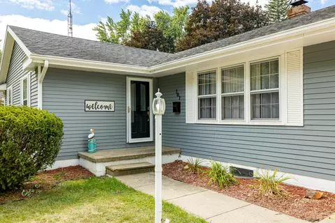 701 Brook St, Tecumseh, MI 49286 photo 2