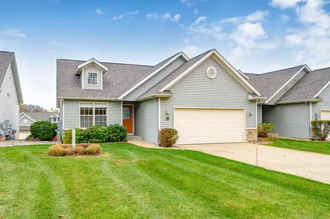 8902 Macywood Ln, Richland, MI 49083