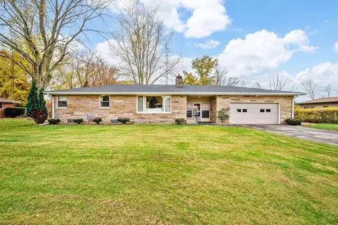 2912 Sandra Ter, St. Joseph, MI 49085