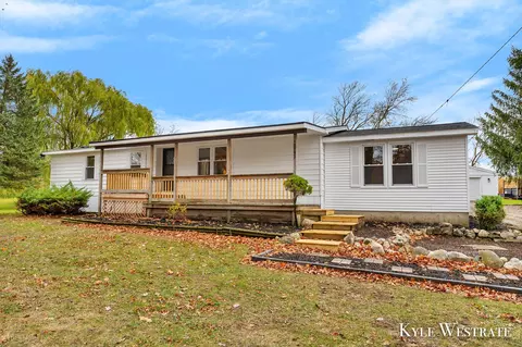 10795 W Garbow Rd, Middleville, MI 49333