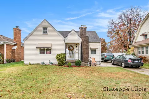 63 Manchester Rd SW, Wyoming, MI 49548