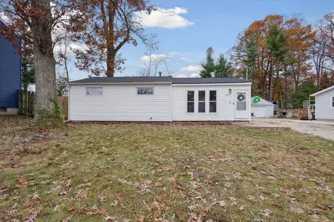 4615 Westgate Ave NW, Comstock Park, MI 49321