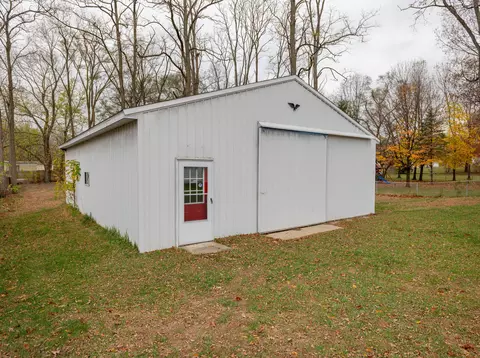130 S Sunset St, Plainwell, MI 49080 photo 5