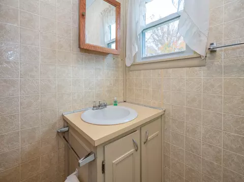 130 S Sunset St, Plainwell, MI 49080 photo 17