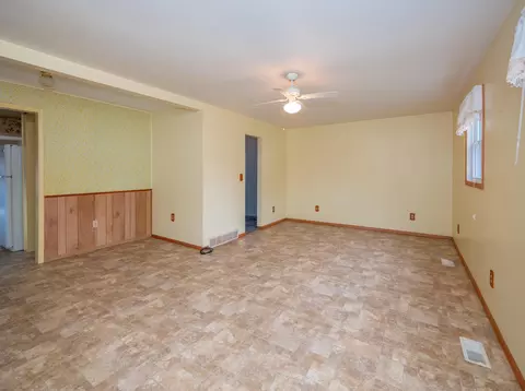 130 S Sunset St, Plainwell, MI 49080 photo 14