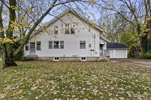 7211 Kenowa Ave SW, Grandville, MI 49418