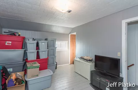 622 S Pearl St, Belding, MI 48809 photo 28