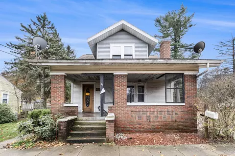 23 Kellogg St, Battle Creek, MI 49037