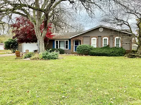 56844 Tomahawk Ct, Three Rivers, MI 49093