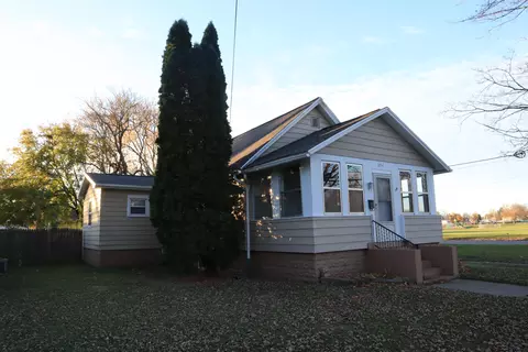 834 Maltby St, Jackson, MI 49202