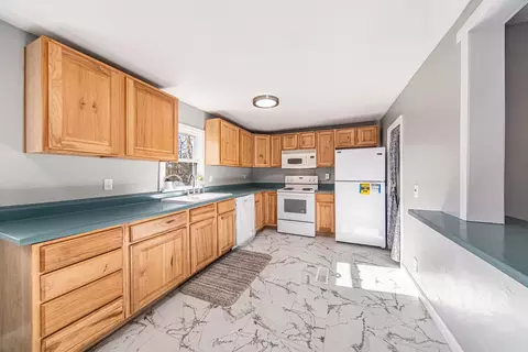 215 E Main St, Addison, MI 49220 photo 8
