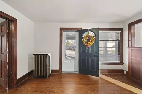 602 James St, Adrian, MI 49221 photo 4