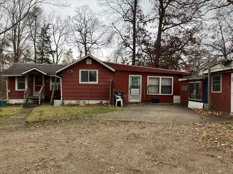 9439 Fay Lake Rd, Brooklyn, MI 49230