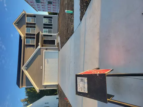 303 N Tannenbaum Trl NE, Cedar Springs, MI 49319