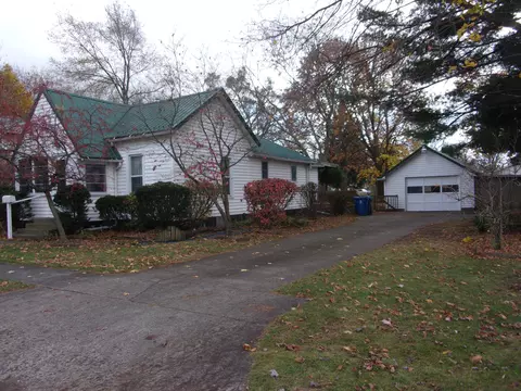 121 W Grant St, Bronson, MI 49028 photo 5